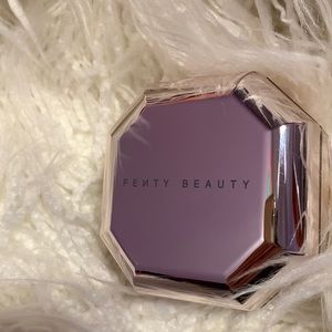 SOLD❌Fenty Beauty Setting Powder